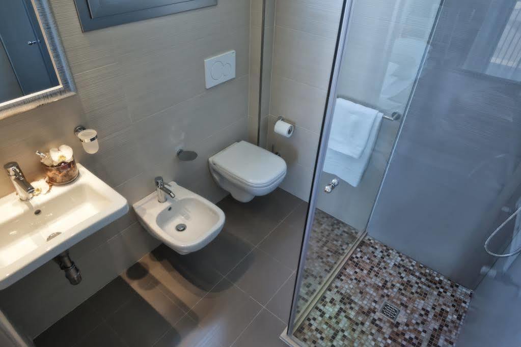 Hotel Vistamare Rivazzurra Di Rimini Extérieur photo