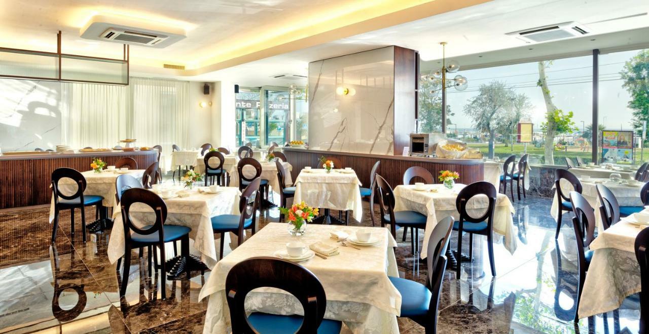 Hotel Vistamare Rivazzurra Di Rimini Extérieur photo