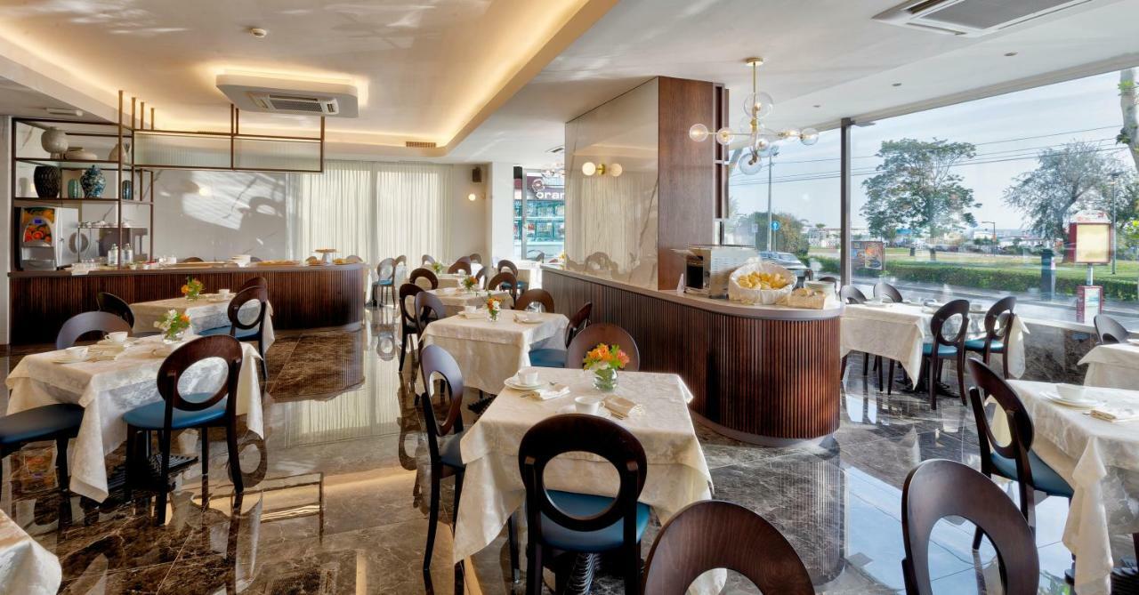 Hotel Vistamare Rivazzurra Di Rimini Extérieur photo