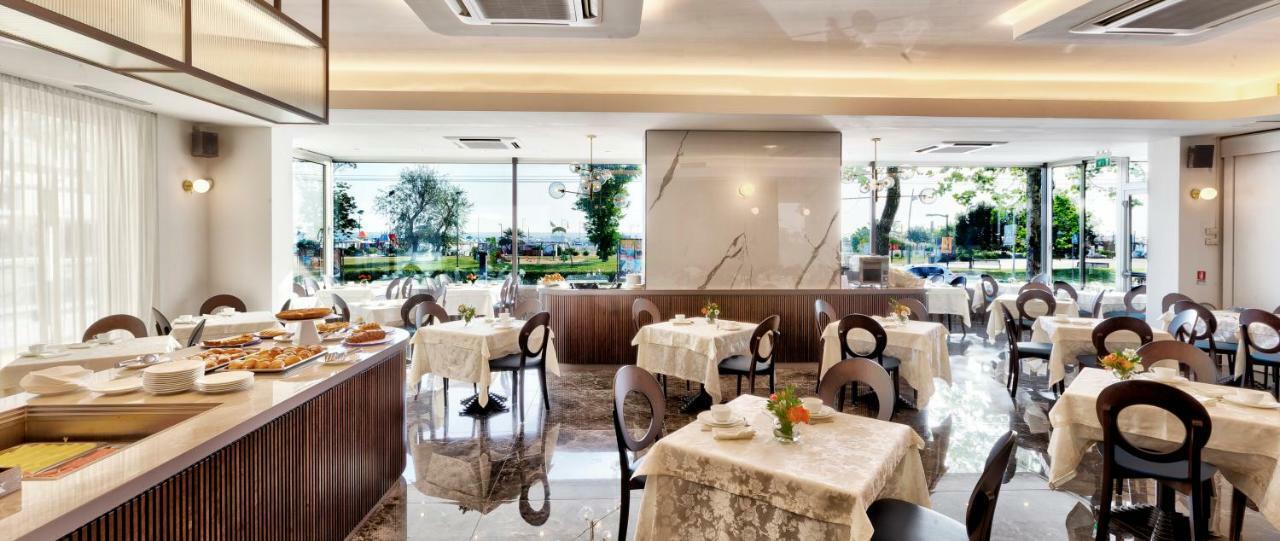 Hotel Vistamare Rivazzurra Di Rimini Extérieur photo